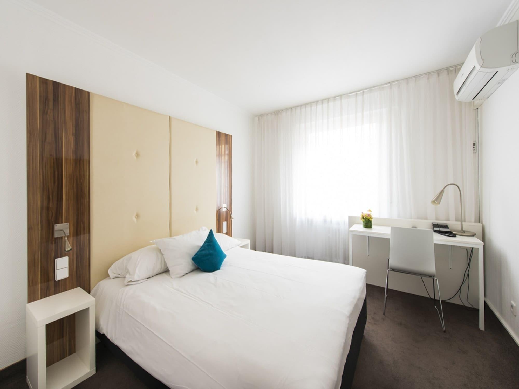Ambassador Hotel Frankfurt am Main Ngoại thất bức ảnh
