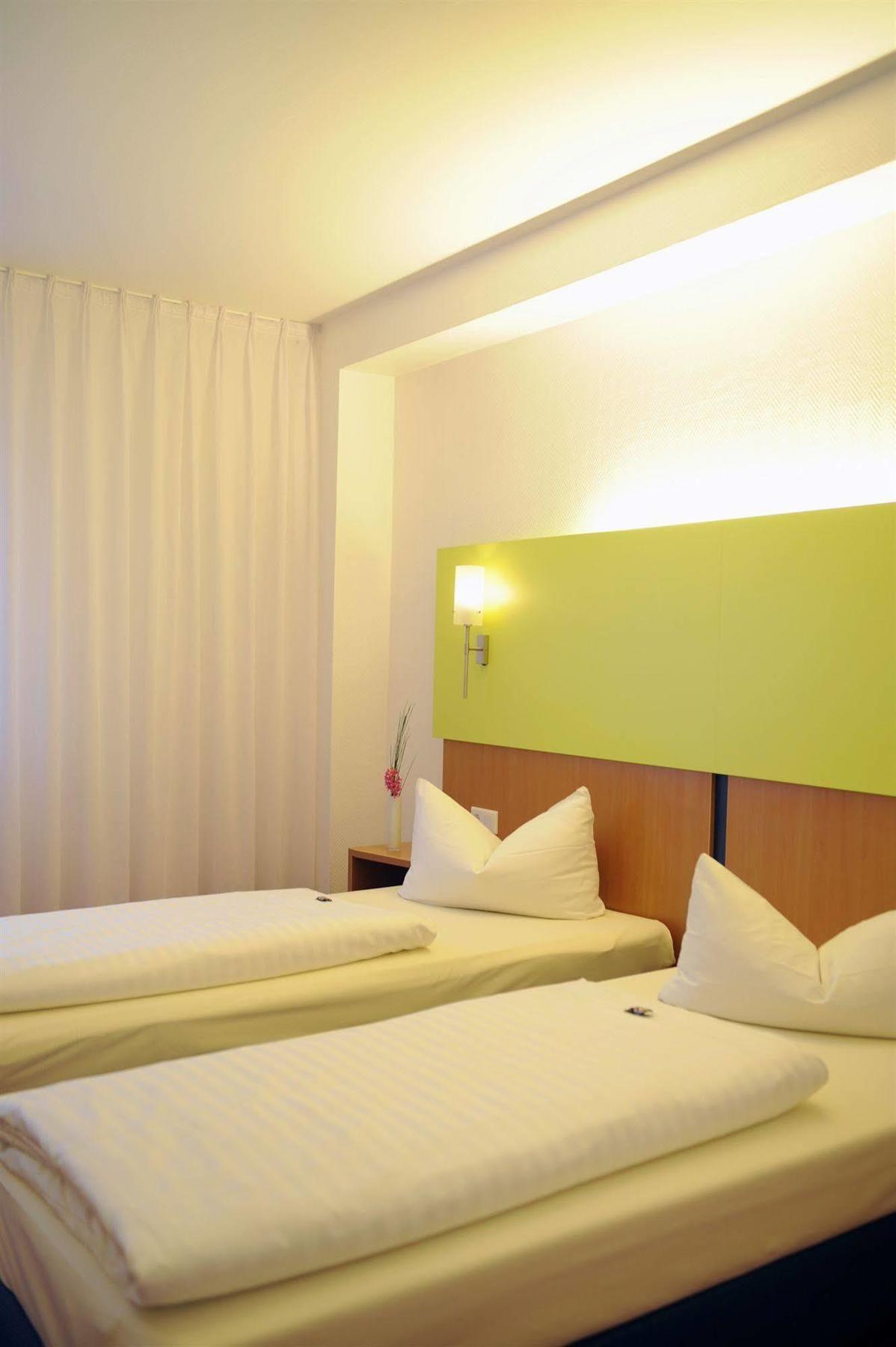 Ambassador Hotel Frankfurt am Main Ngoại thất bức ảnh